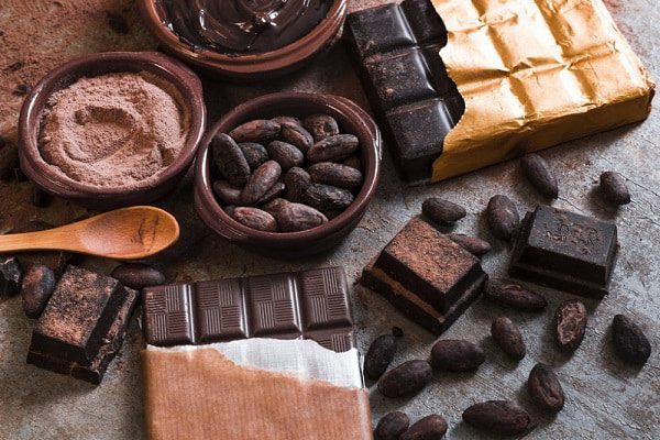 ăn socola đen là cách tăng huyết áp hiệu quả
