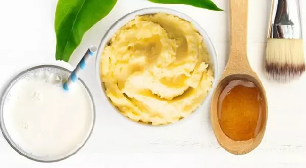 Mặt nạ khoai tây sữa tươi và mật ong giúp trị mụn, dưỡng ẩm