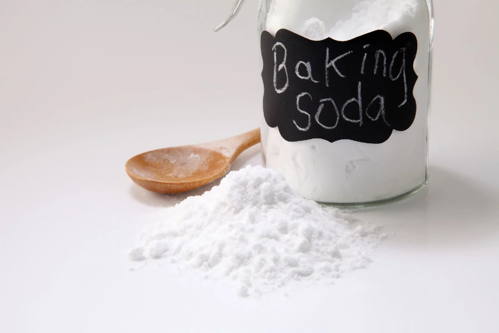 Dùng baking soda có thể cải thiện được tình trạng mụn lưng cực hiệu quả