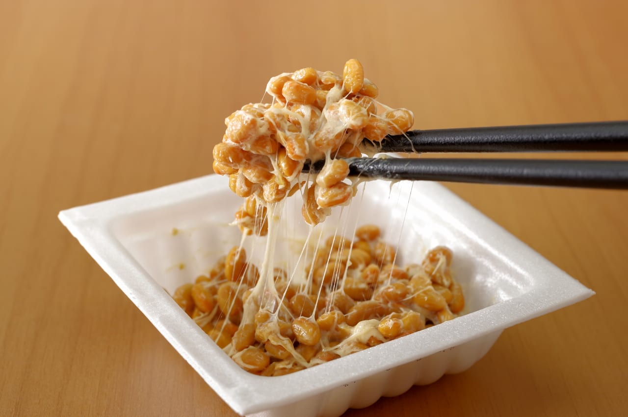 Cách ăn Natto theo phong cách tối giản đúng chuẩn người Nhật