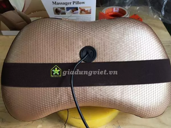 Gối massage hồng ngoại Ozuno dây treo vào ghế