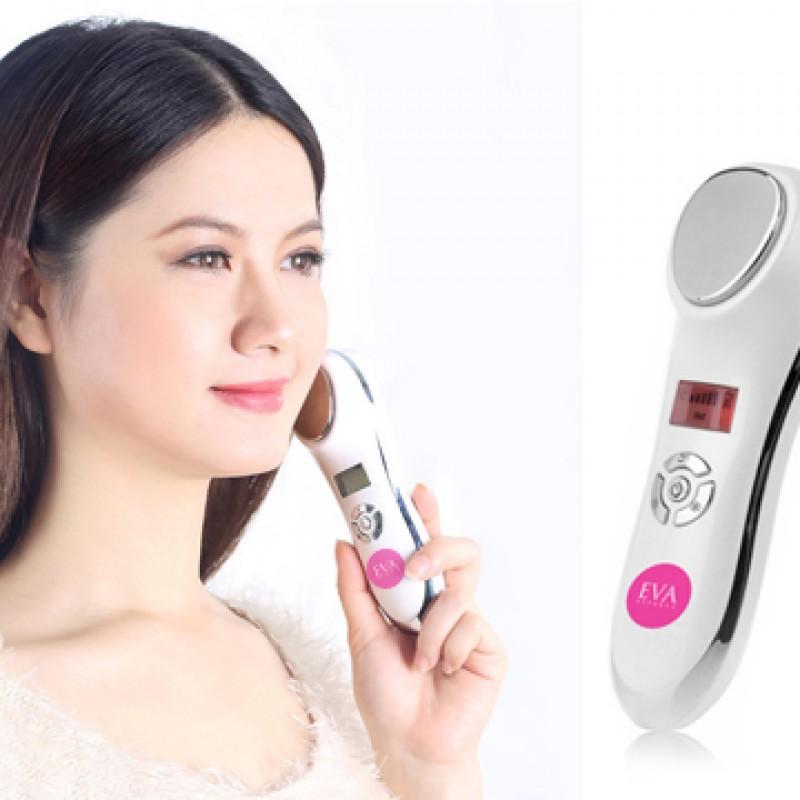Máy massage da mặt mini và những lợi ích đáng kể