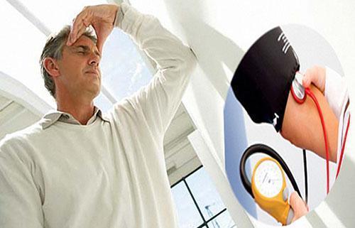 người cao huyết áp sử dụng máy massage cầm tay sẽ giúp ổn đinh huyết áp