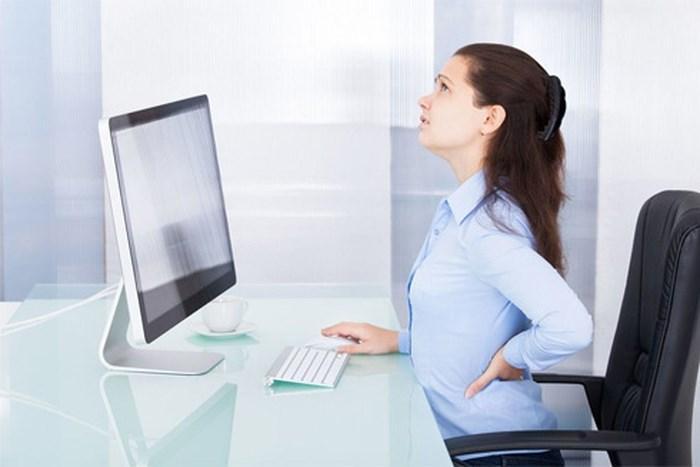 Phòng ngừa bệnh đau lưng hiệu quả với ghế massage toàn thân