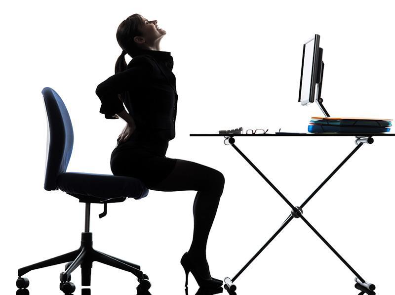 Tác hại của việc ngồi nhiều giờ và khắc phục bằng ghế massage